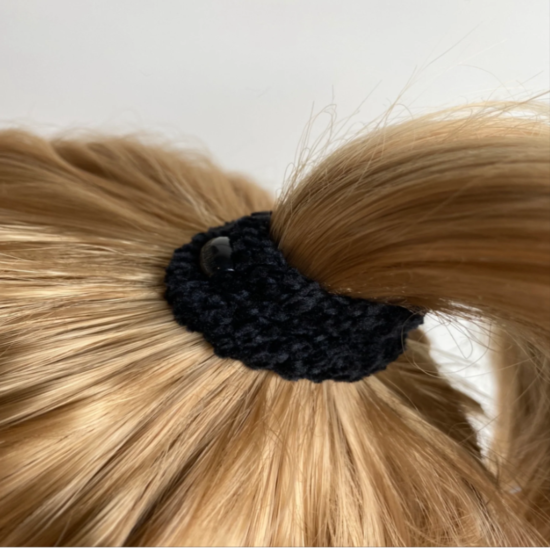 Kknekki Velvet Black